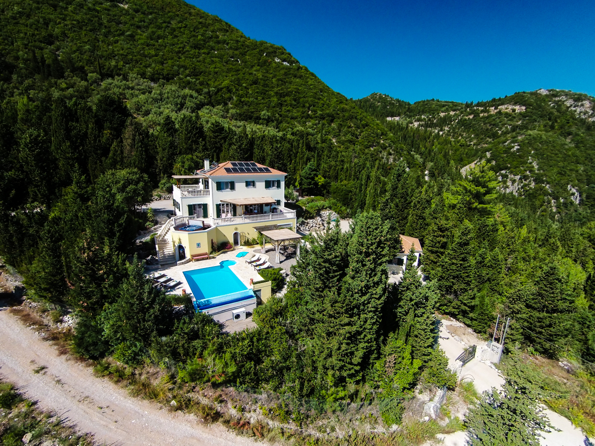 Luxury honeymoon villa on Lefkada